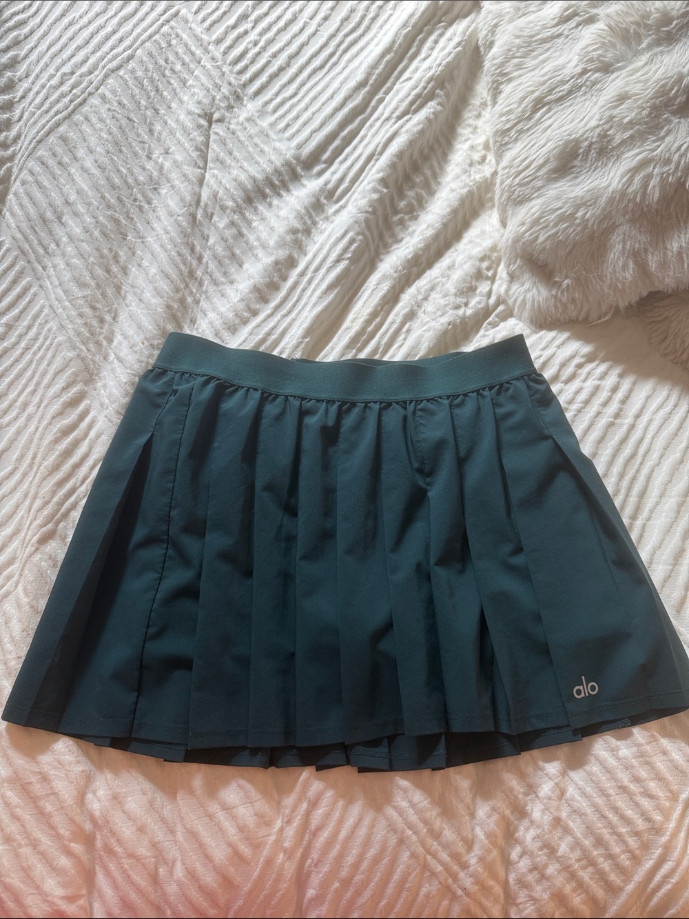 ALO Yoga Pleated Mini Skirt in Dark Green